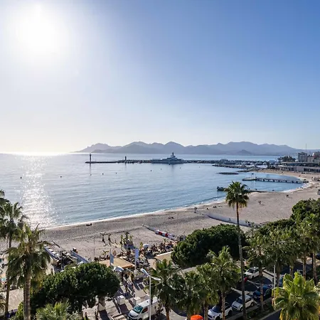 Ref 1962 - Seafront - 5mins To The Palais Des Festivals Daire