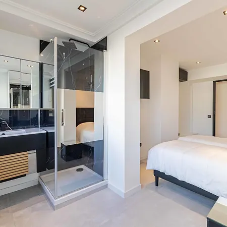 Ref 1962 - Seafront - 5mins To The Palais Des Festivals Κάννες